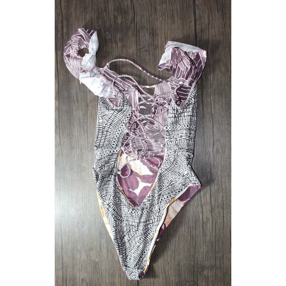 Maaji Reversable One Piece Floral Bathing Suit Swimwear - Picture 9 of 9